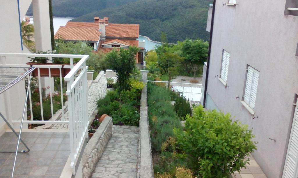 Apartments Mare Losinjska 16 Rabac Zimmer foto