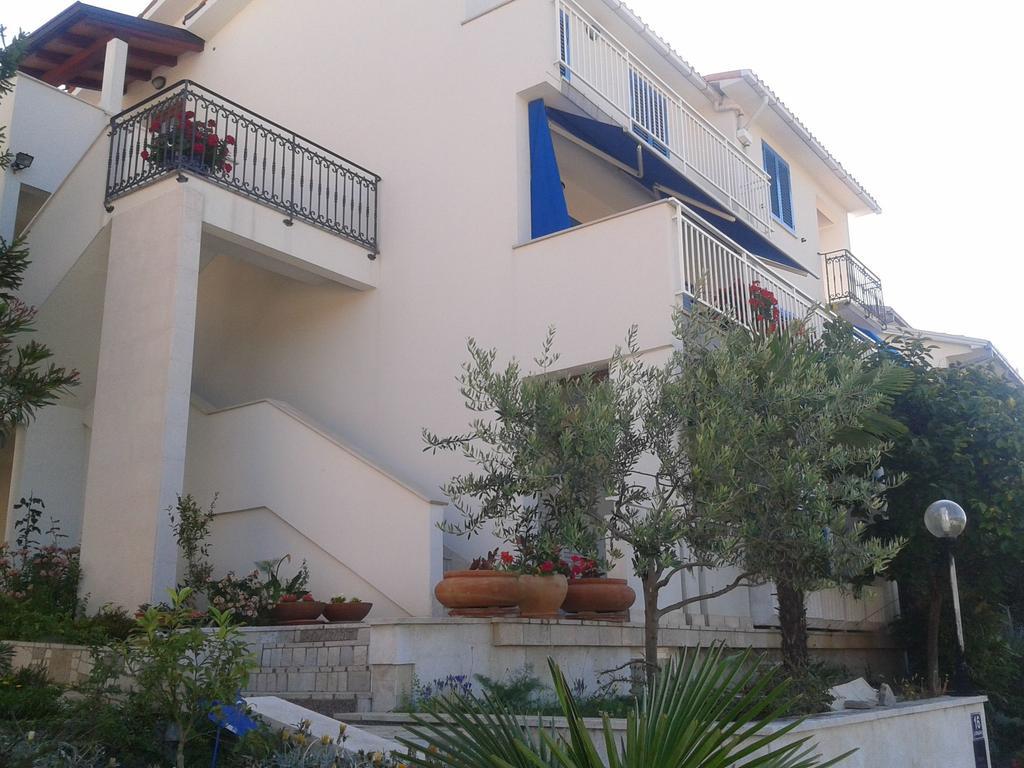 Apartments Mare Losinjska 16 Rabac Exterior foto