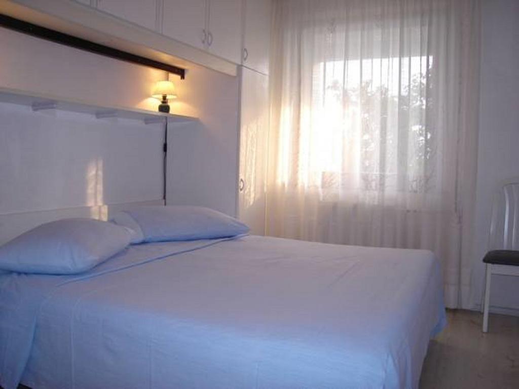 Apartments Mare Losinjska 16 Rabac Zimmer foto