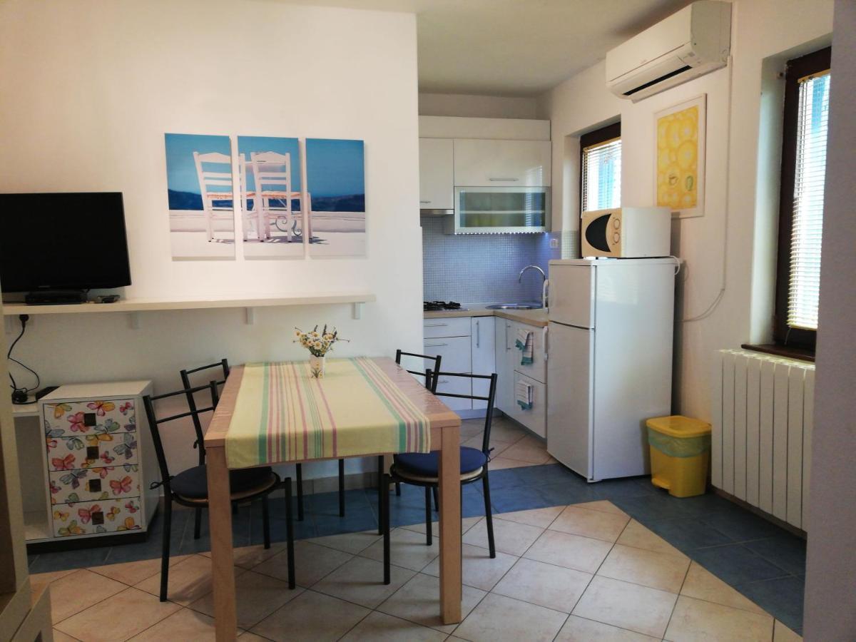 Apartments Mare Losinjska 16 Rabac Exterior foto